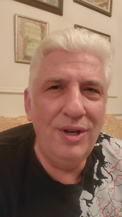 К сегодняшней дате.. Очень красиво и душевно! Подпишись: МИГ в telegram | МИГ МAX на парковке