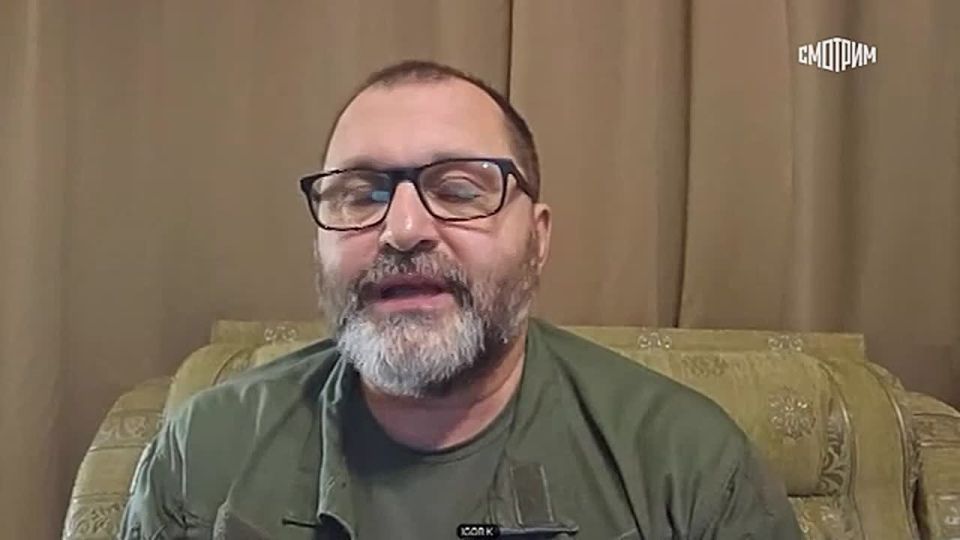 Элитные подразделения ВСУ оказались брошены на произвол судьбы в Димитрове, сообщил советник главы ДНР Игорь Кимаковский "России 24"