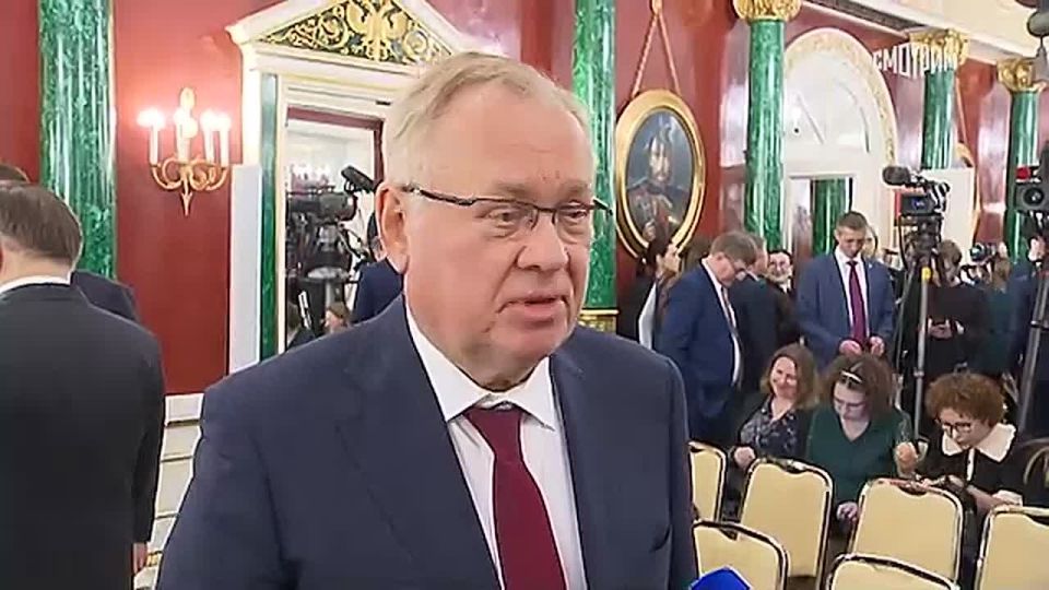 Работать в Казахстане из-за санкций сложно, признал глава ВТБ Андрей Костин в комментарии "России 1". Вместе с тем, подчеркнул он, в целом расчеты с Астаной идут достаточно успешно