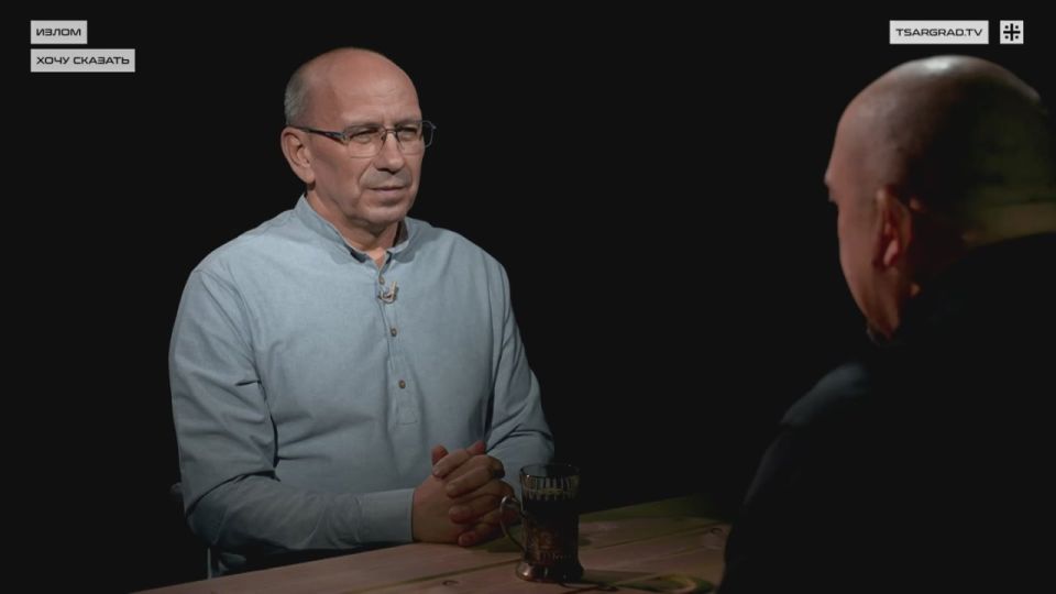 "Дядя Сережа, а можно еще таких труселей привезти?"