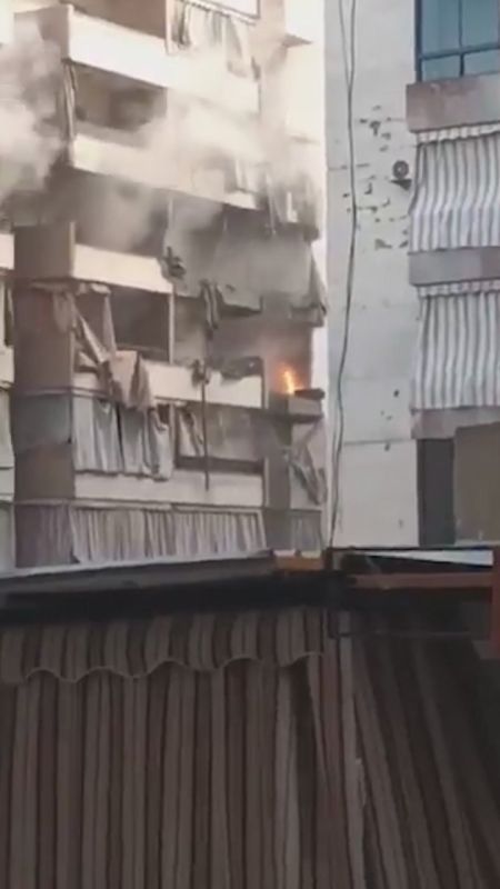 Израиль нанес удар по Бейруту, его целью был один из ключевых участников движения "Хезболла", сообщила Армия обороны Израиля