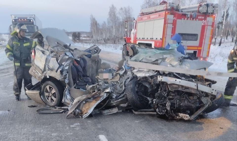Водитель "Тойоты" и трое детей погибли в ДТП в Иркутской области