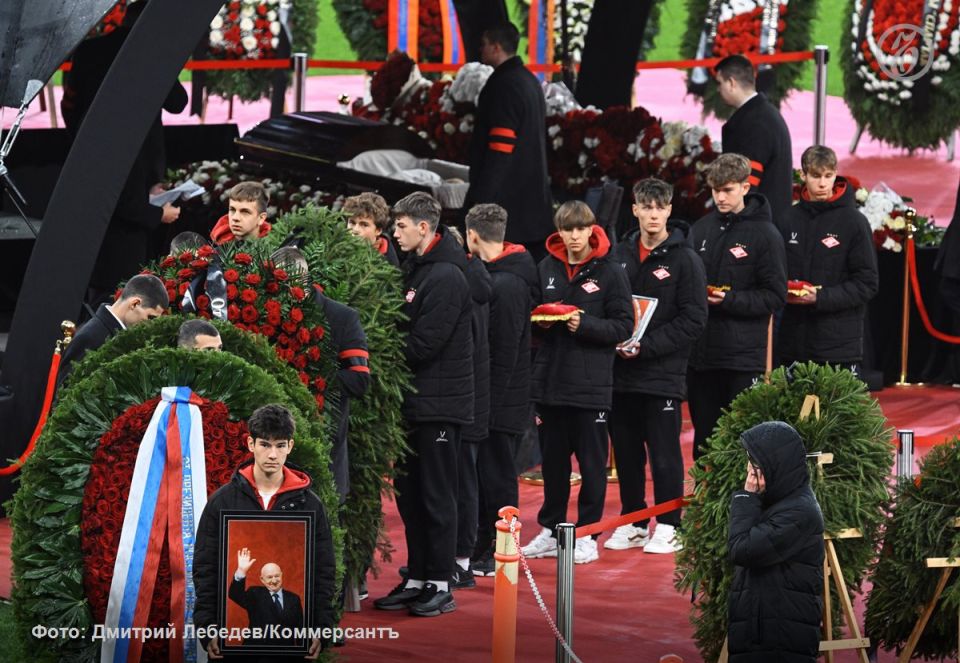          -   ,  ,          ,     ,  ...