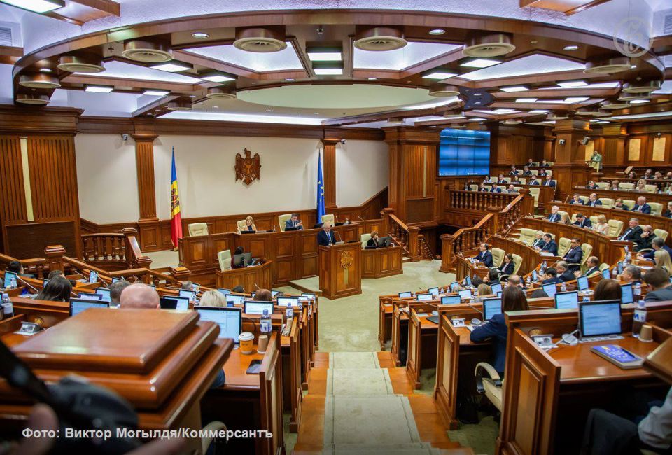 Парламент Молдавии принял решение о закрытии Русского дома в Кишиневе — представительства Россотрудничества, работавшего с 2009 года