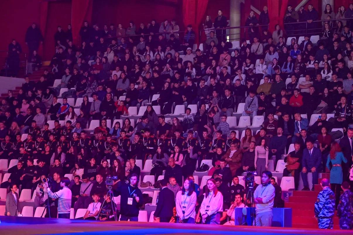 Алексей Цыденов: 115 финалистов, 17 сильнейших команд России, все виды, рода, военные округа и военные учебные заведения страны Алексей Цыденов: 115 финалистов, 17 сильнейших команд России, все виды, рода, военные округа и военные учебные заведения страны