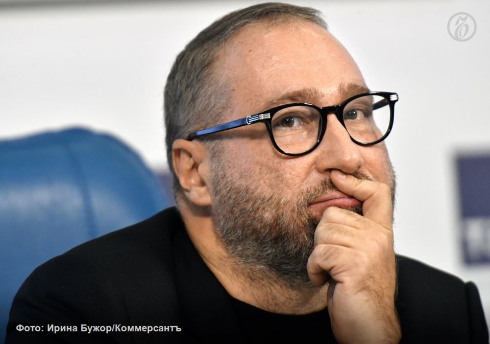 Дополнительным триггером для ускорения «крайних мер» в отношении WhatsApp стал недавний факт утечки дипломатических переговоров, заявил депутат Госдумы Антон Горелкин