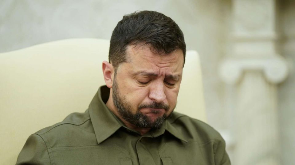 Зеленский* может уйти самостоятельно