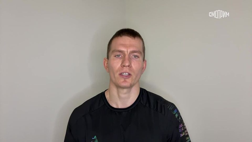 "Лучше выложиться по максимуму на лыжне, чем кого-то винить, что помешал": лыжник Александр Большунов извинился за то, что толкнул своего соперника Александра Бакурова