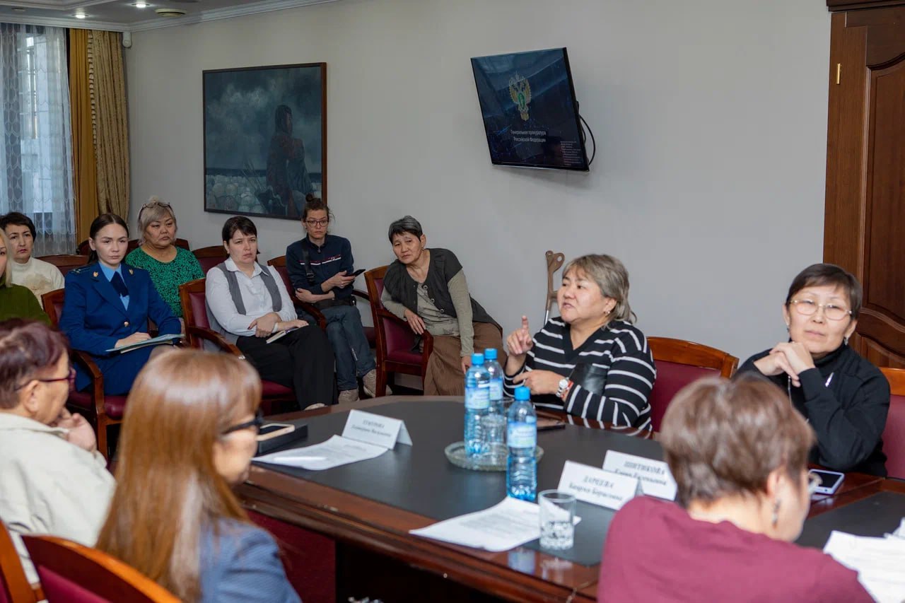 Прокурор республики провел рабочую встречу с общественными организациями инвалидов Прокурор республики провел рабочую встречу с общественными организациями инвалидов