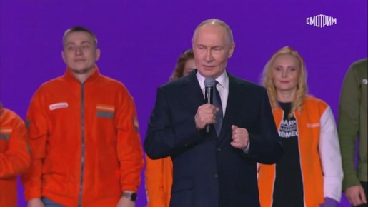 "Помощь ближнему и поддержка нуждающихся у нас в крови": Владимир Путин на церемонии награждения волонтеров напомнил, что движение "Мы вместе" появилось в разгар пандемии ковида, когда многие добровольцы отдали жизни ради...