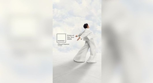 Американский институт цвета Pantone назвал цветом 2026 года Cloud Dancer (облачный танцор)