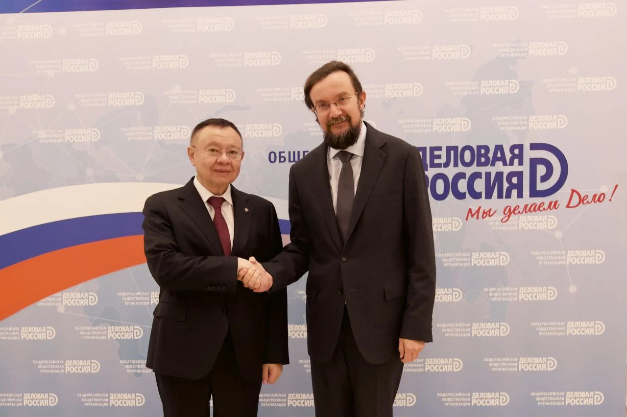 В офисе «Деловой России» состоялось расширенное заседание Генерального совета общероссийской общественной организации «Деловой России» с участием Министра строительства и ЖКХ РФ Ирека Файзуллина В офисе «Деловой России» состоялось расширенное заседание Генерального совета общероссийской общественной организации «Деловой России» с участием Министра строительства и ЖКХ РФ Ирека Файзуллина