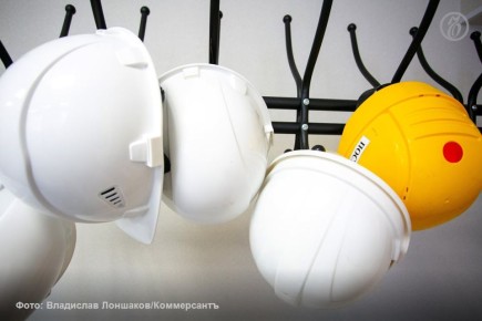        .   ,  2032       12,2  