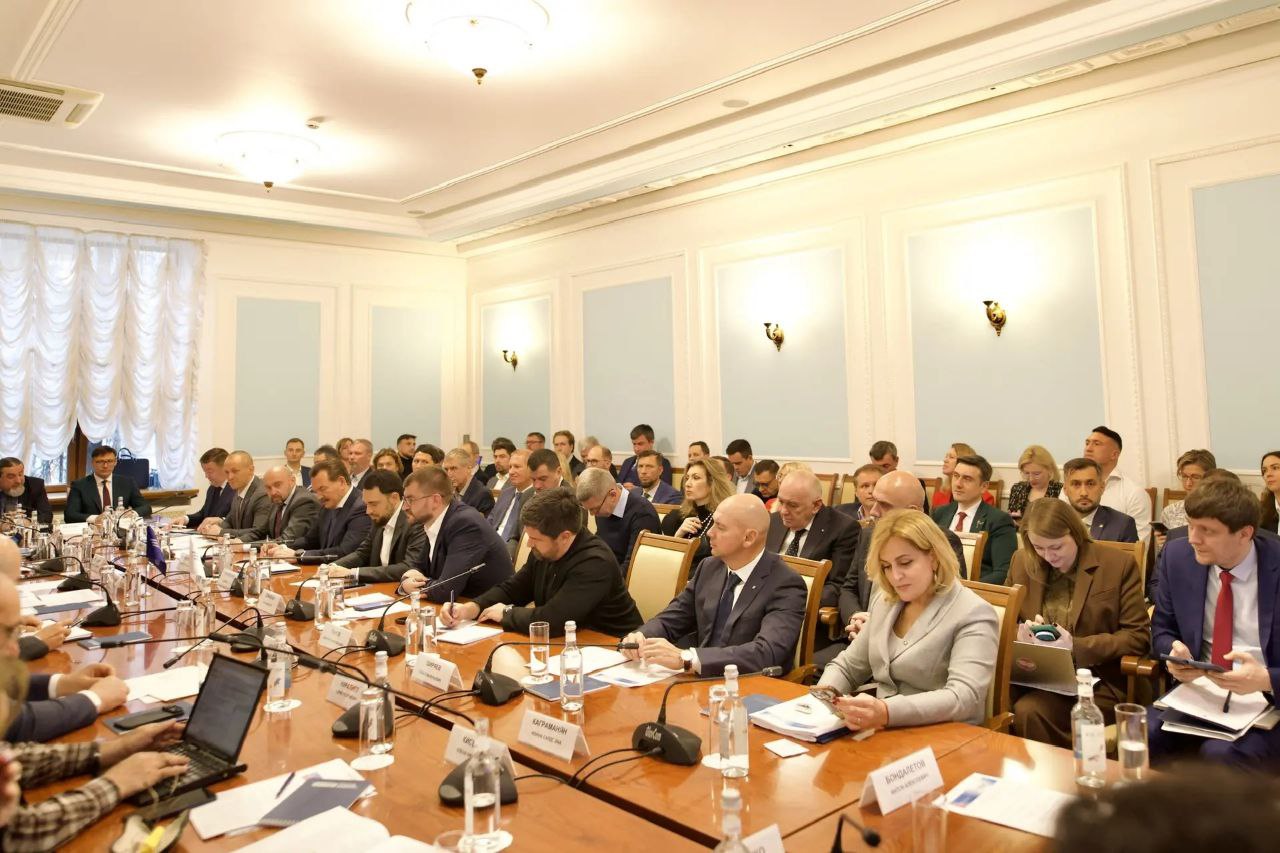 В офисе «Деловой России» состоялось расширенное заседание Генерального совета общероссийской общественной организации «Деловой России» с участием Министра строительства и ЖКХ РФ Ирека Файзуллина В офисе «Деловой России» состоялось расширенное заседание Генерального совета общероссийской общественной организации «Деловой России» с участием Министра строительства и ЖКХ РФ Ирека Файзуллина