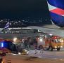 Видео: самолет с пассажирами вспыхнул на взлетной полосе