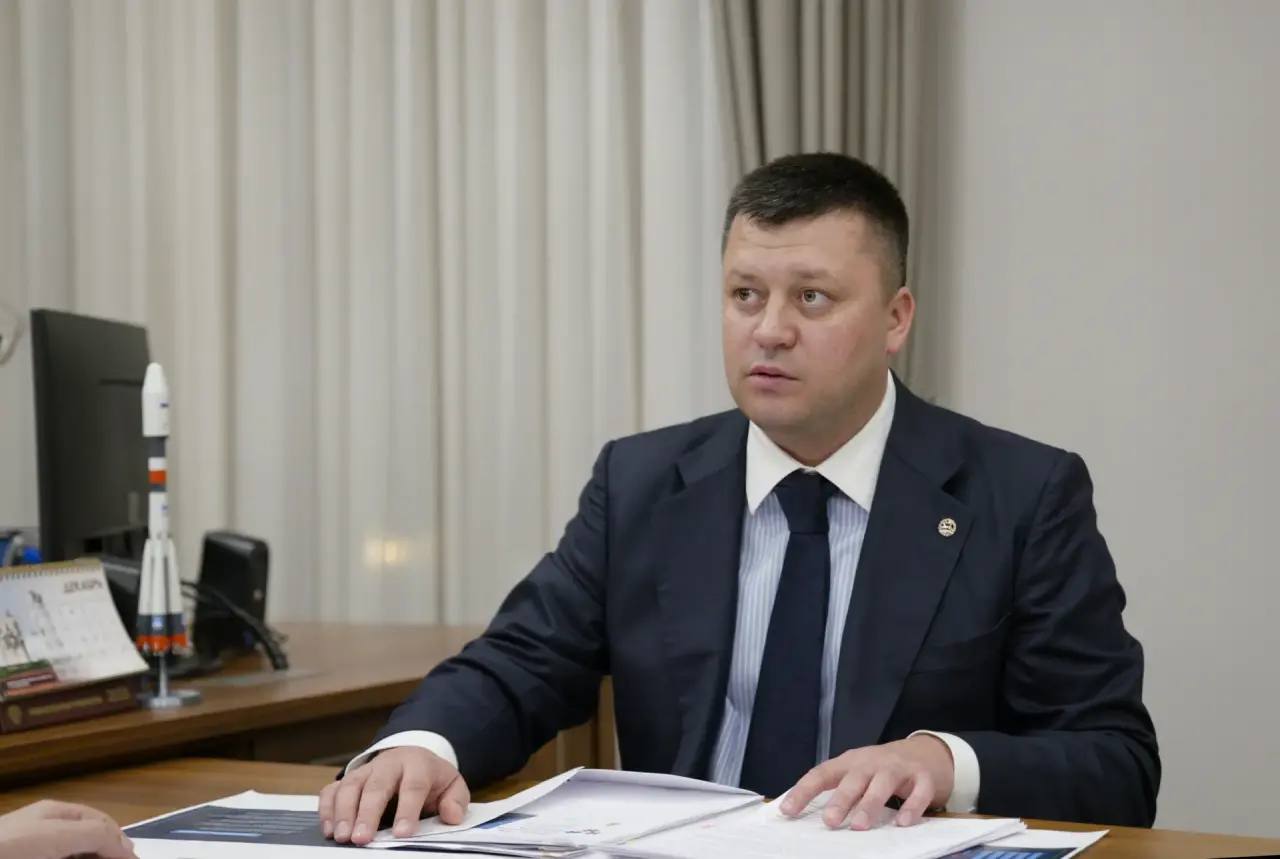 Глава Минстроя России Ирек Файзуллин провел совещание по вопросам развития строительной отрасли и сферы ЖКХ города Уфы Глава Минстроя России Ирек Файзуллин провел совещание по вопросам развития строительной отрасли и сферы ЖКХ города Уфы