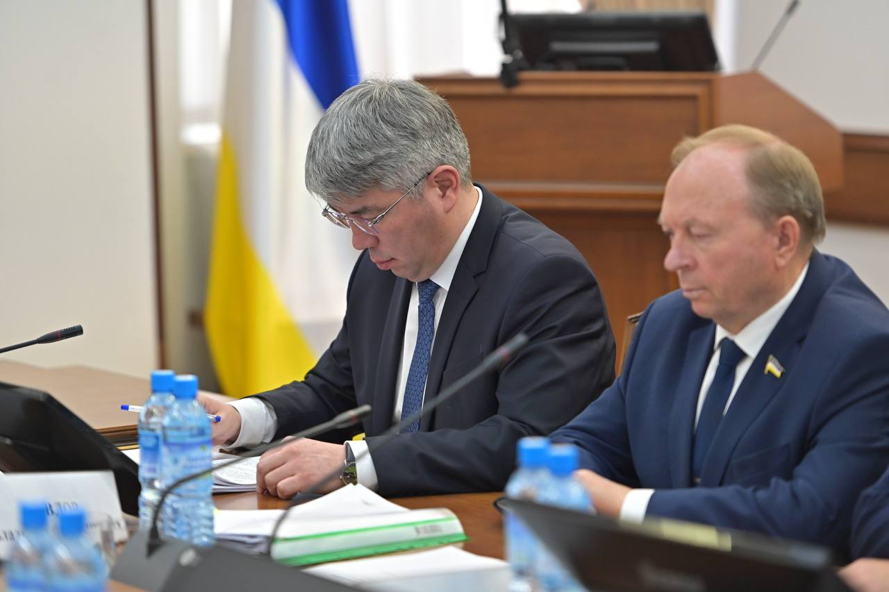 Юрий Трутнев поручил федеральным министерствам разобраться со сбалансированностью бюджета Бурятии Юрий Трутнев поручил федеральным министерствам разобраться со сбалансированностью бюджета Бурятии