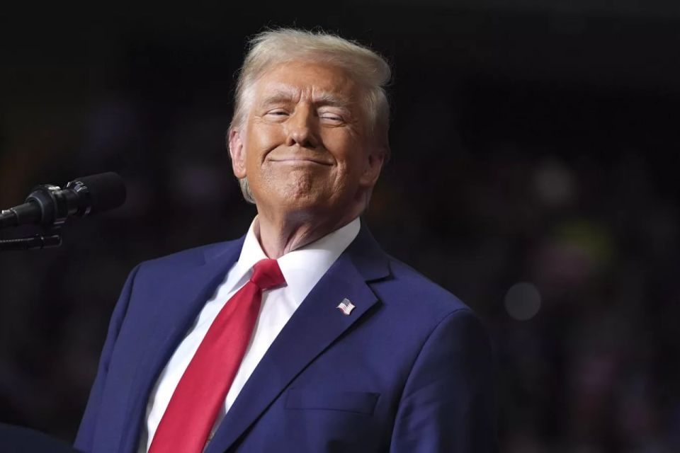 Трамп получил премию мира. Он стал первым лауреатом награды, учрежденной Международной федерацией футбола