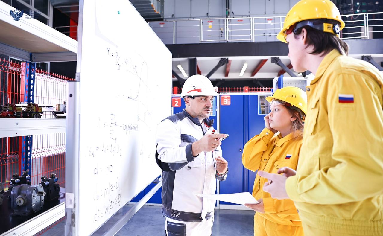 Договор о целевом обучении станет приоритетом при поступлении в колледжи и техникумы в 2026 году Договор о целевом обучении станет приоритетом при поступлении в колледжи и техникумы в 2026 году