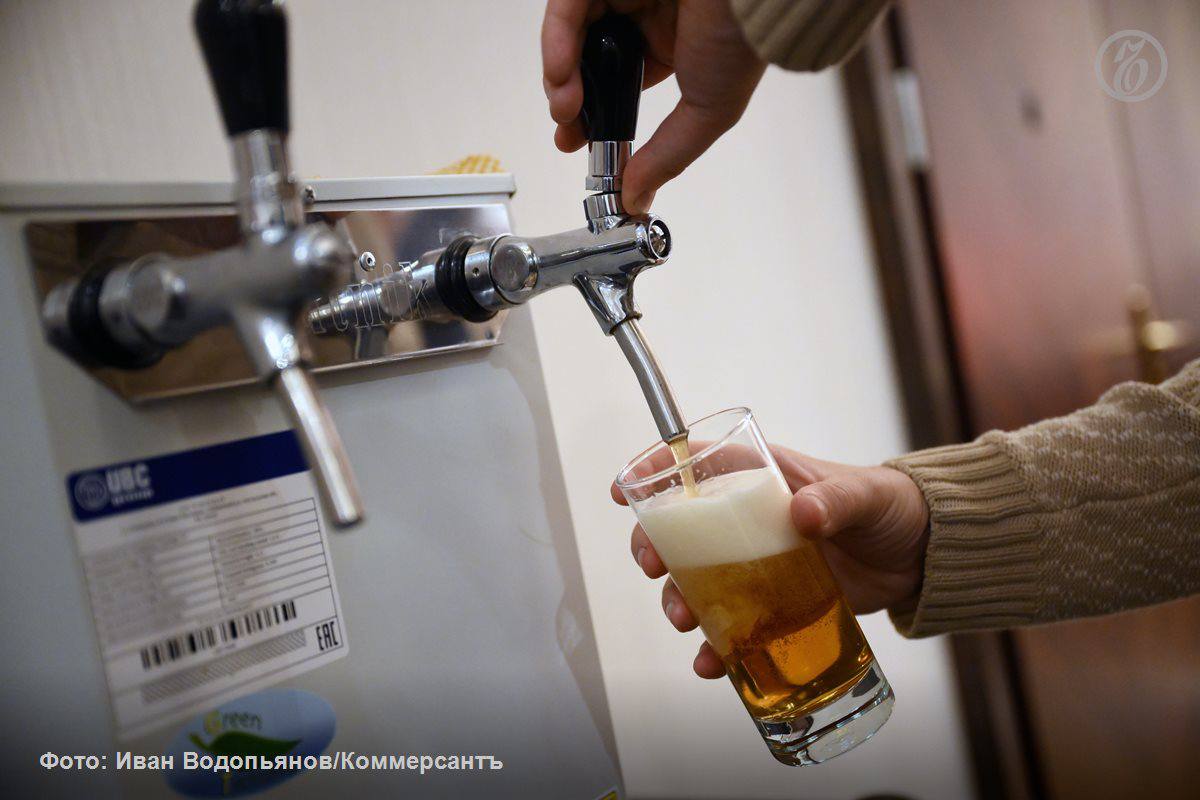 За девять месяцев 2025 года Китай увеличил поставки пива в Россию в полтора раза год к году, до $33,4 млн, что позволило ему стать крупнейшим поставщиком пива в РФ, обойдя Германию