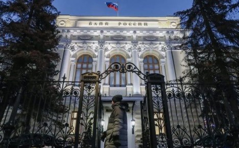 ЦБ обяжет банки привязывать счета россиян к ИНН