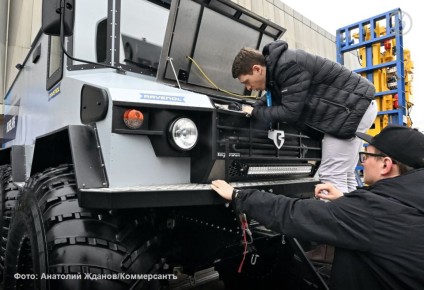 Водителям с правами категории B, С и D могут разрешить управлять тяжелыми вездеходами, болотоходами и багги — отдельные удостоверения тракториста-машиниста будут не нужны