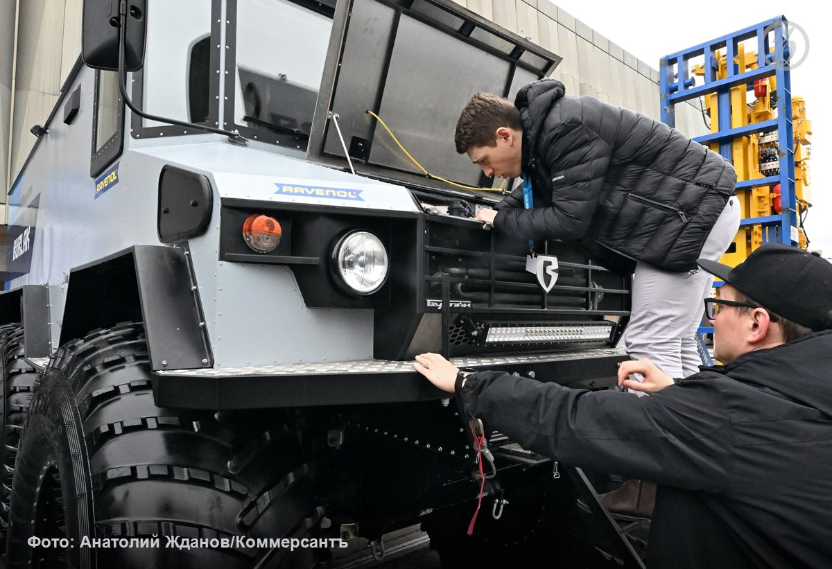 Водителям с правами категории B, С и D могут разрешить управлять тяжелыми вездеходами, болотоходами и багги — отдельные удостоверения тракториста-машиниста будут не нужны