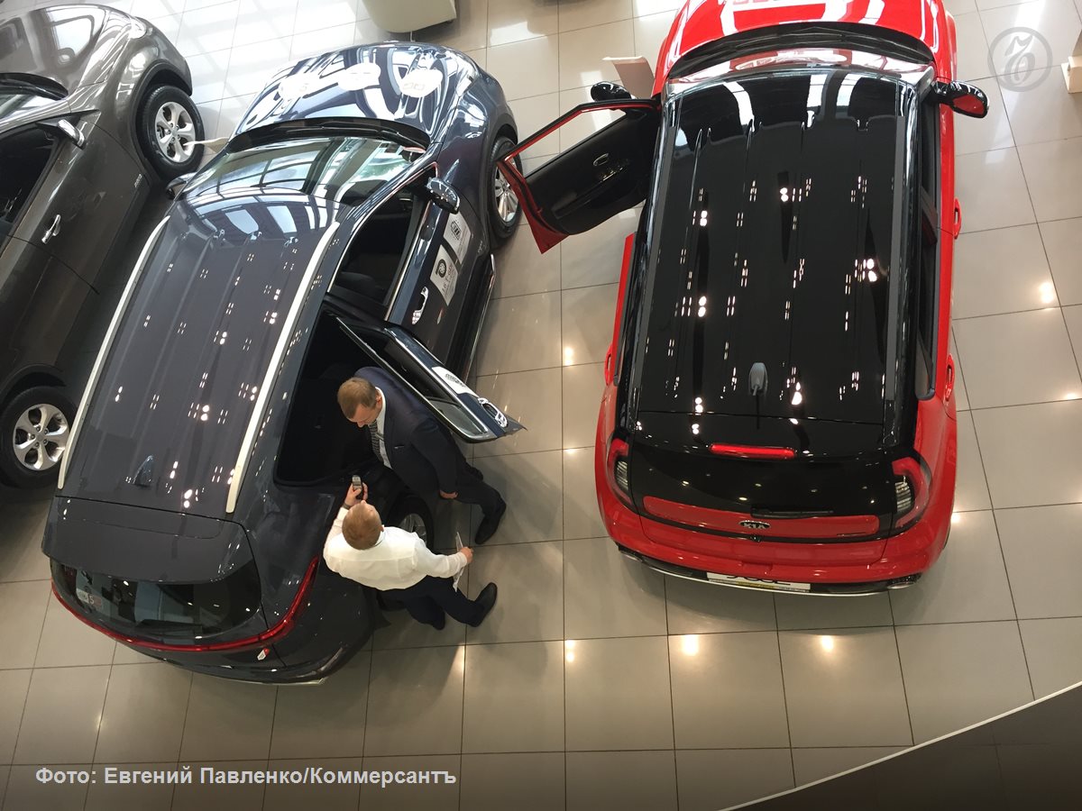 Выдача автокредитов в ноябре упала сразу на 17%, что повлекло за собой снижение всего рынка розничных кредитов, с начала года демонстрирующего уверенный рост