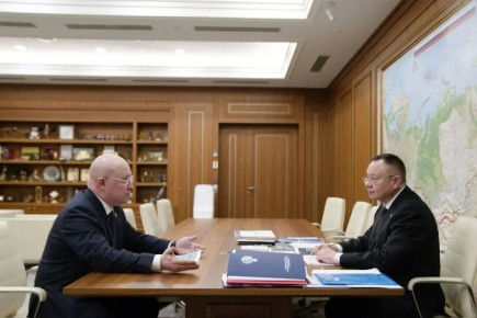 Глава Минстроя России Ирек Файзуллин провел рабочую встречу с Губернатором Севастополя Михаилом Развожаевым