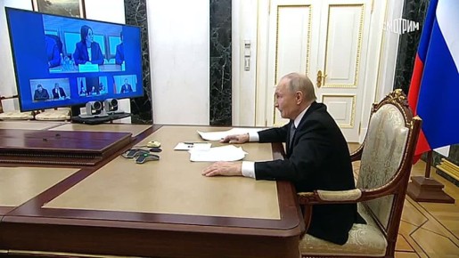 "Иногда по-тихому езжу, безо всяких кортежей"