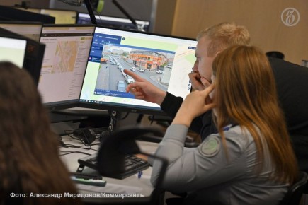 В Москве дорожные камеры с помощью ИИ начали выявлять новый вид нарушений: остановку в местах, где машина мешает другим участникам движения или пешеходам