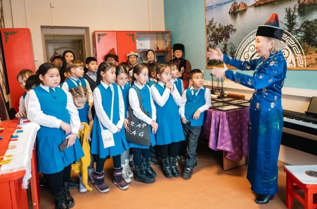 Связь поколений героев. В Доме дружбы народов Республики Бурятия прошел квест Героев «Богатыри Земли Русской», посвященный Дню Героев Отечества Связь поколений героев. В Доме дружбы народов Республики Бурятия прошел квест Героев «Богатыри Земли Русской», посвященный Дню Героев Отечества