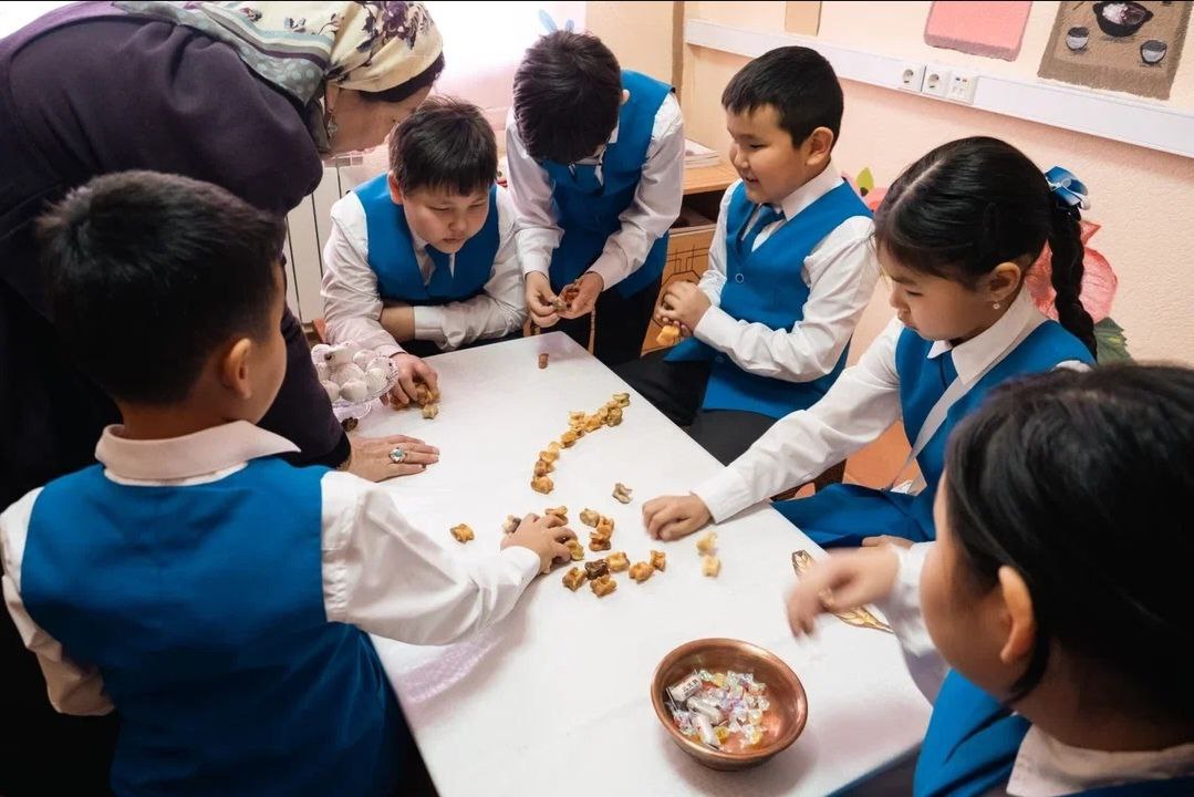 Связь поколений героев. В Доме дружбы народов Республики Бурятия прошел квест Героев «Богатыри Земли Русской», посвященный Дню Героев Отечества Связь поколений героев. В Доме дружбы народов Республики Бурятия прошел квест Героев «Богатыри Земли Русской», посвященный Дню Героев Отечества