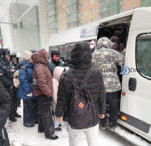 Улан-удэнцев призвали не лезть в переполненные автобусы