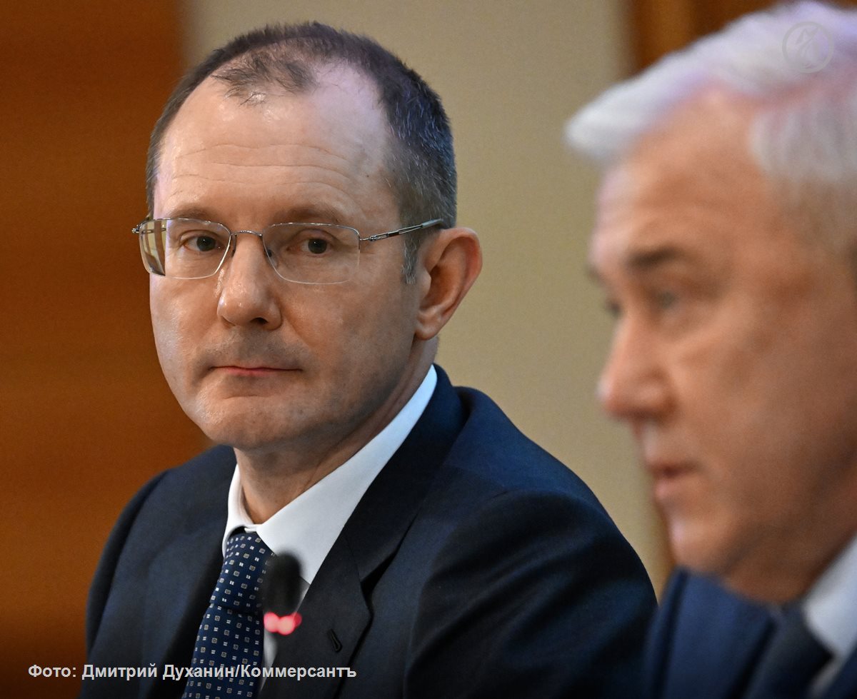 Банк России обсуждает возможность выделения криптообменников в отдельную категорию и их лицензирование, заявил первый зампред регулятора Владимир Чистюхин