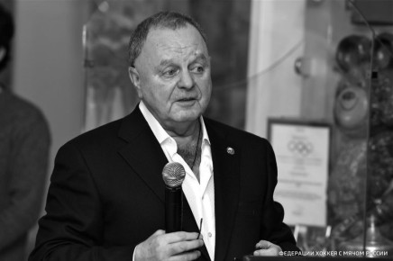 На 78-м году ушел из жизни президент Федерации хоккея с мячом России Борис Скрынник, сообщила пресс-служба ФХМР