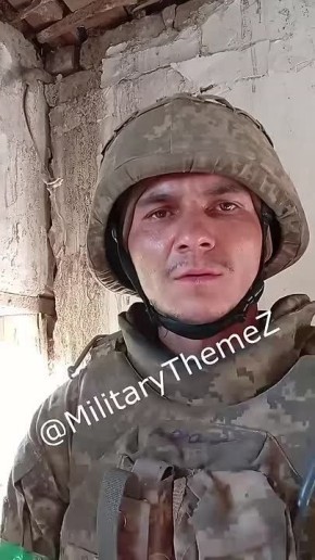 "Я смог уйти и залечь. Трёх моих соратников уже нет."