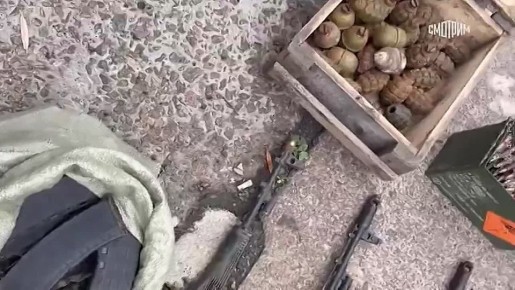 ФСБ опубликовала кадры задержания жителей РФ, причастных к незаконному обороту оружия