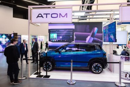 Стартовали предпродажи первой партии российских электромобилей "Атом"