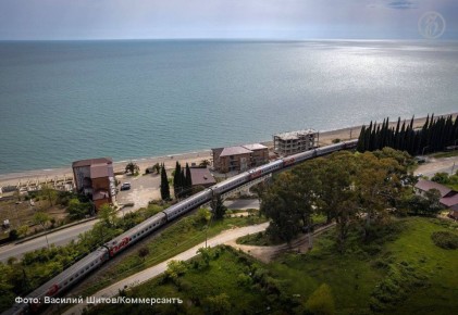 Абхазия сообщила о скором завершении строительства большого грузового таможенного терминала на границе с Грузией для транзитного маршрута с Россией