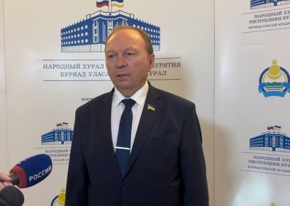 Буряад Уласай 7-хи зарлалай Арадай Хуралай 15-дахи сессидэ 22 асуудал харагдаа