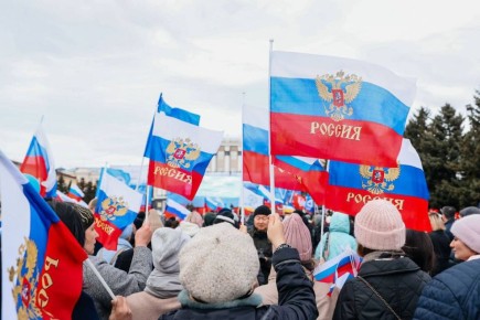 Мэр Улан-Удэ Игорь Шутенков поздравляет с Днем Конституции Российской Федерации