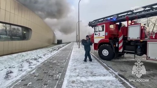 В Суздале горит аквапарк. Сейчас пожарные локализовали огонь на площади 150 квадратных метров
