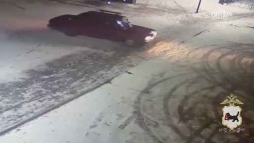 Водитель без прав прокатился на "Жигулях" по территории Мемориала Славы в Зиме в Иркутской области, сообщили в МВД