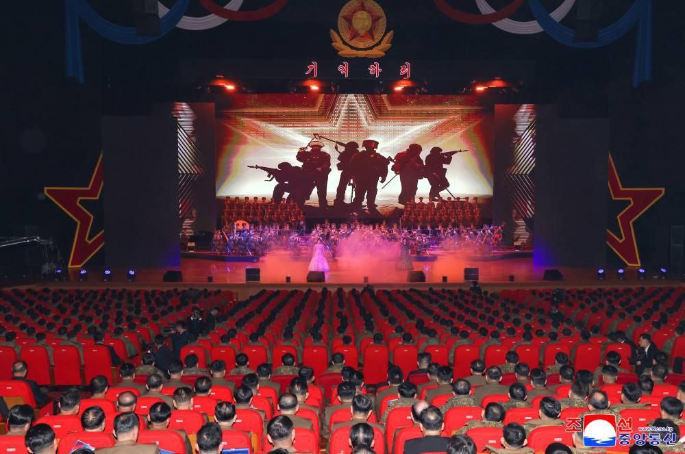 Ким Чен Ын встретил своих бойцов после операции в Курской области Ким Чен Ын встретил своих бойцов после операции в Курской области