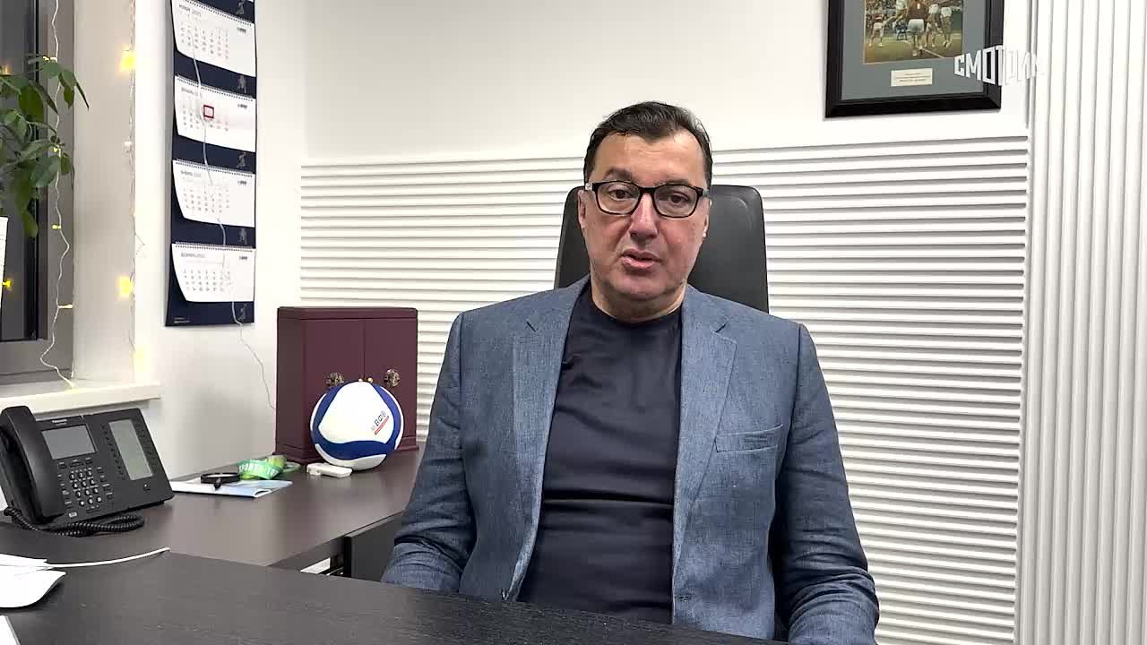 Молодежная сборная России по волейболу покажет в следующем сезоне очень хорошую игру на международных соревнованиях, считает президент Всероссийской федерации волейбола Станислав Шевченко