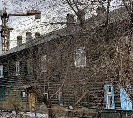Двухэтажку-развалюху на улице Юннатов в Улан-Удэ наконец-то признали аварийной