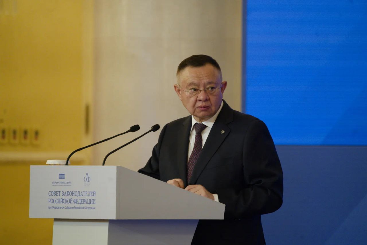 Глава Минстроя России Ирек Файзуллин выступил с докладом на заседании Совета законодателей РФ при Федеральном Собрании РФ Глава Минстроя России Ирек Файзуллин выступил с докладом на заседании Совета законодателей РФ при Федеральном Собрании РФ