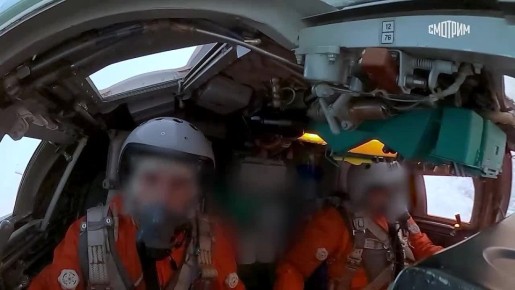 Российские дальние бомбардировщики Ту-22М3 провели патрулирование над нейтральными водами Черного моря, сообщает Минобороны РФ