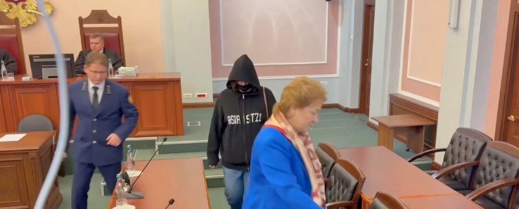 Верховный суд рассматривает жалобу Полины Лурье, которая просит признать сделку купли-продажи квартиры певицы Ларисы Долиной законной Верховный суд рассматривает жалобу Полины Лурье, которая просит признать сделку купли-продажи квартиры певицы Ларисы Долиной законной